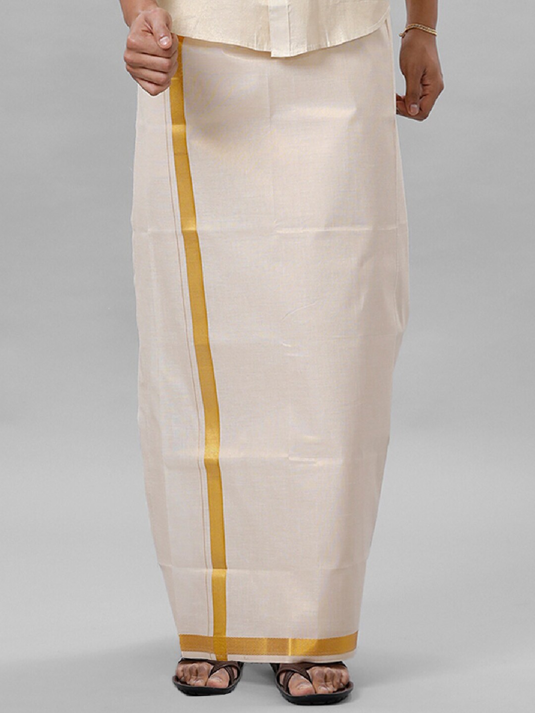 

Ramraj Men Loose Fit Tissue Dhoti With Zari Border, Off white