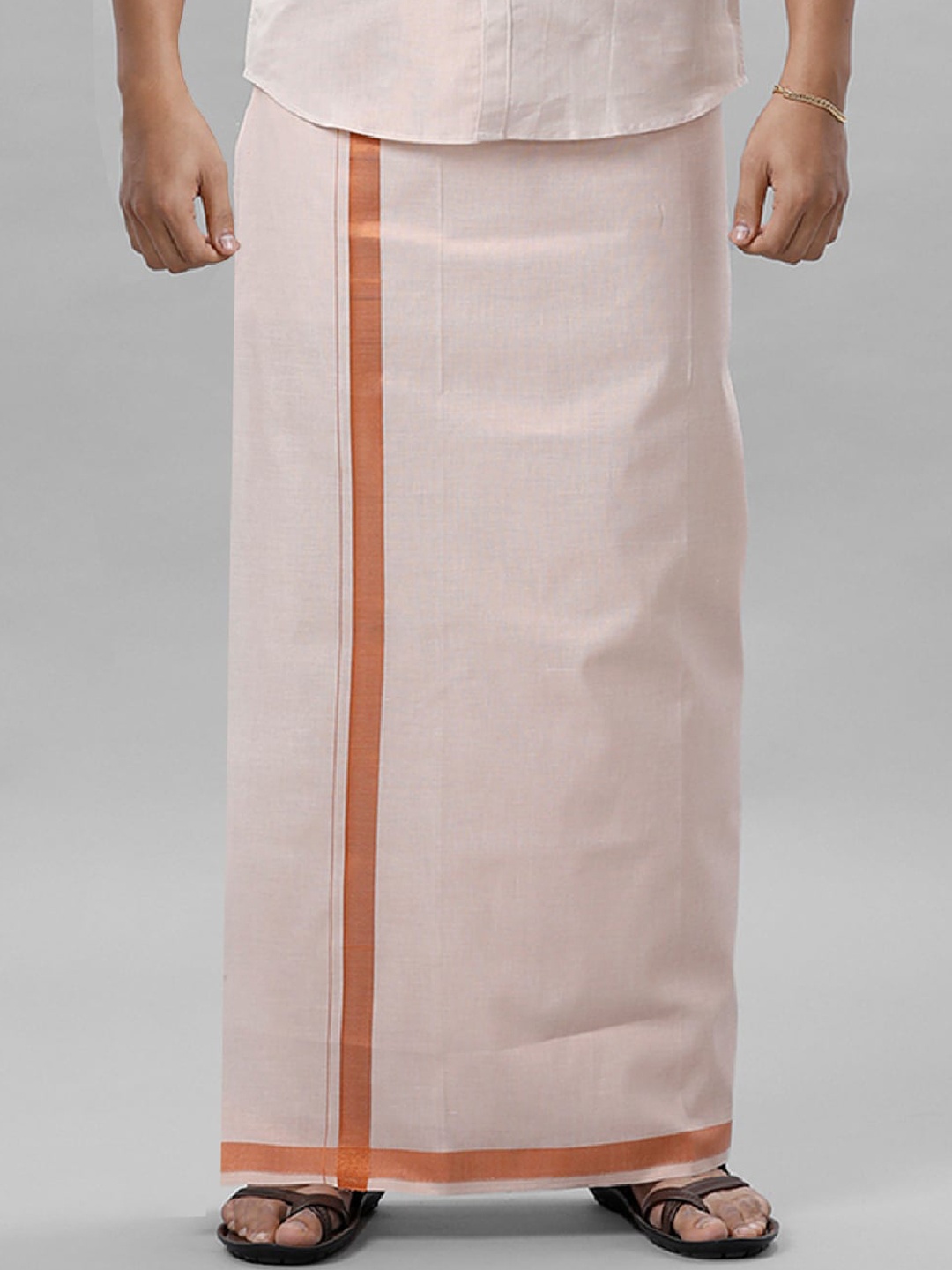 

Ramraj Men Loose Fit Tissue Dhoti With Zari Border, Copper