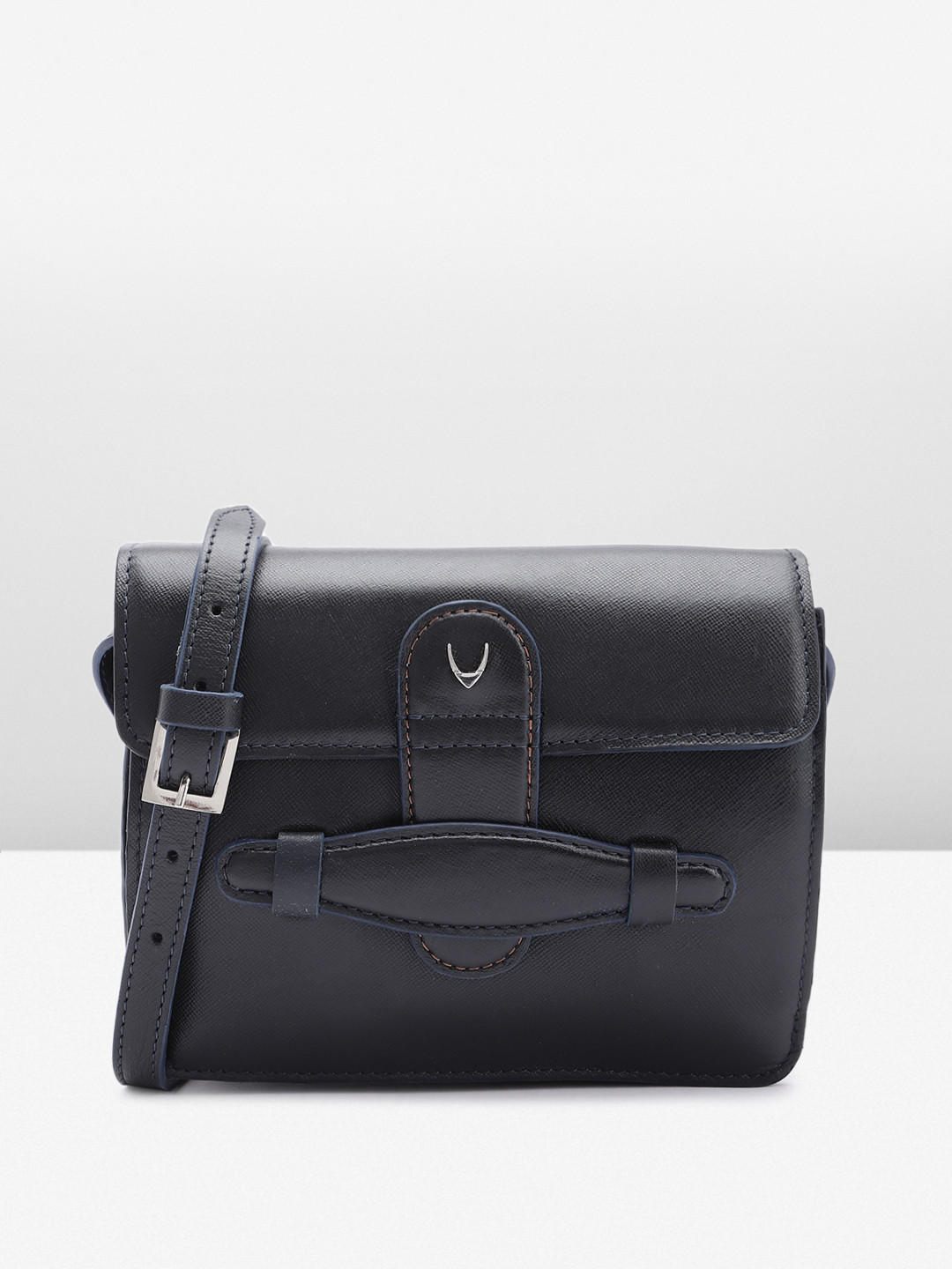 

Hidesign Women Leather Sling Bag, Navy blue