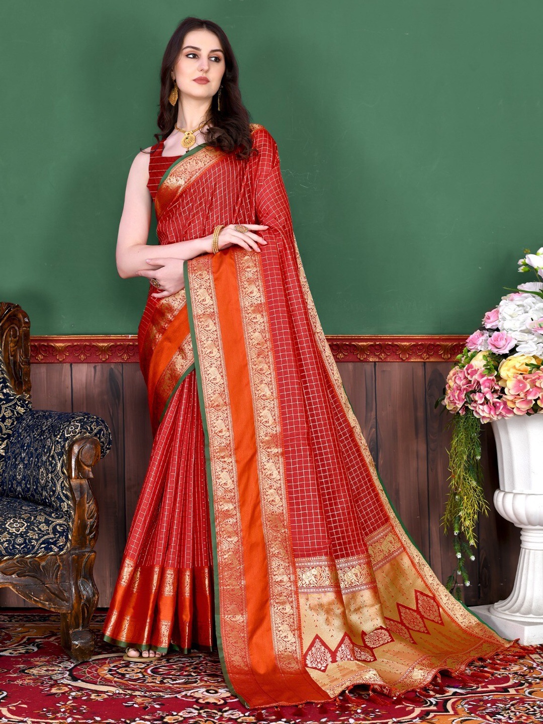 

Mitera Red & Gold Checked Zari Silk Blend Banarasi Saree With Blouse Piece