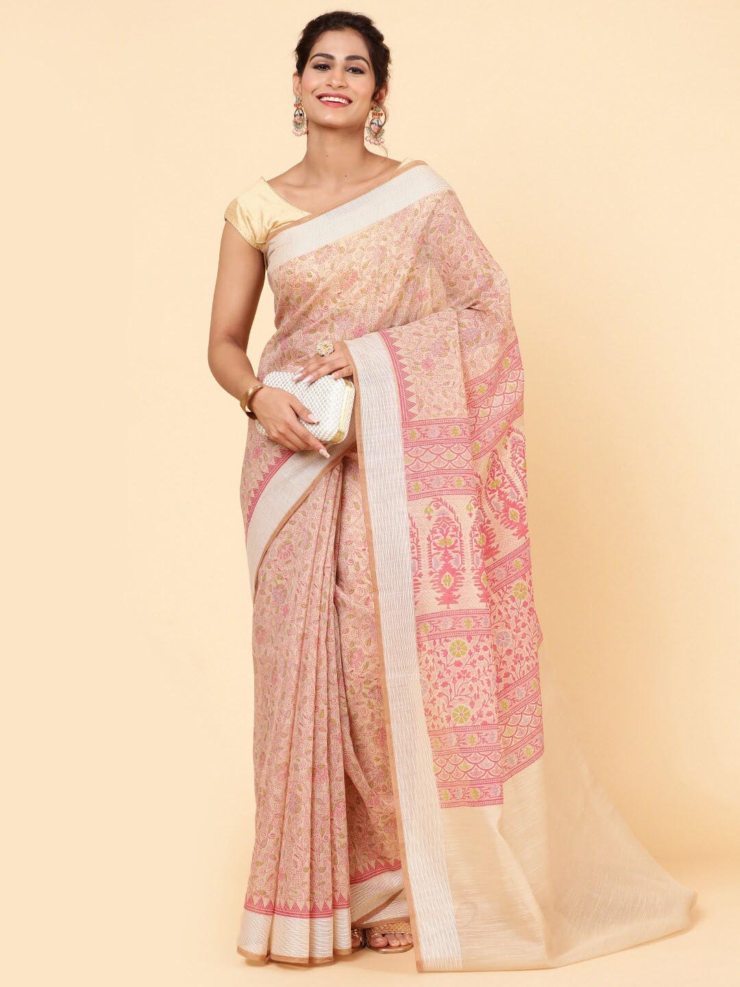

Meena Bazaar Floral Printed Saree With Blouse Piece, Pink