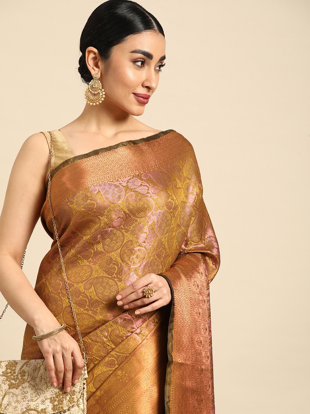 

Mitera Ethnic Motifs Zari Silk Blend Kanjeevaram Saree, Mustard