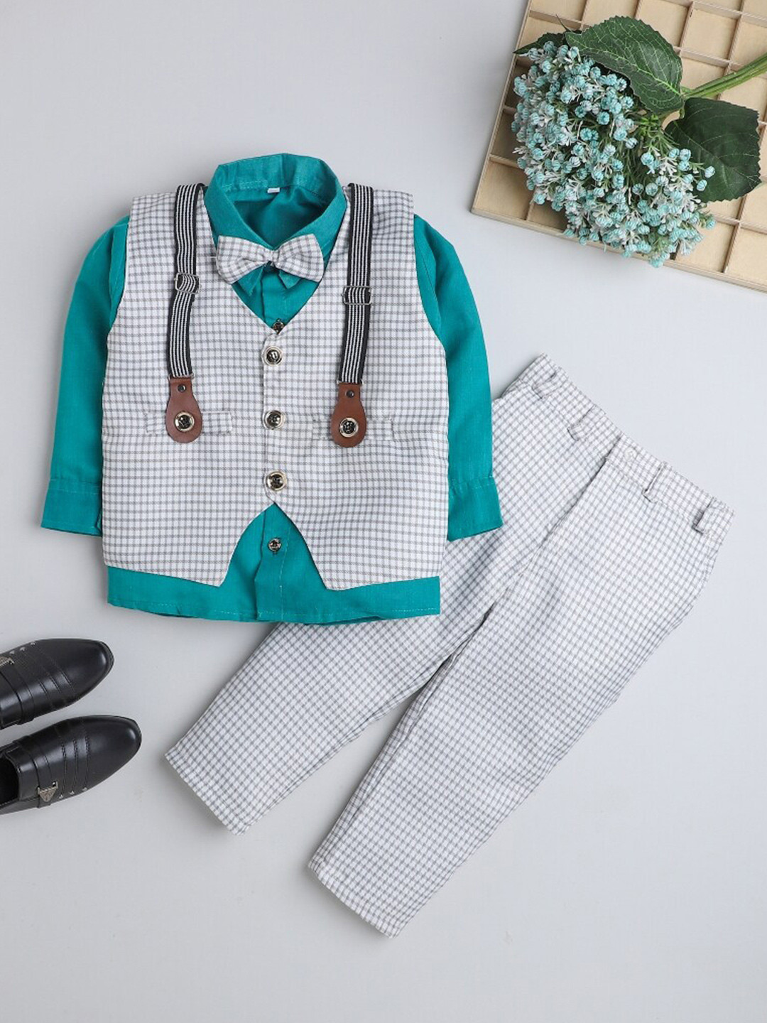 

BAESD Boys Checked 3 Piece Suit, Grey