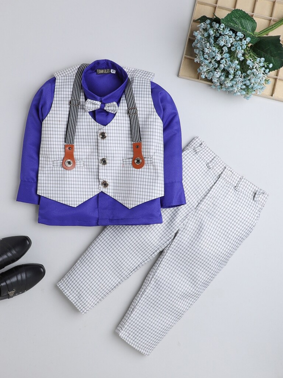 

BAESD Boys Checked 3 Piece Suit, White