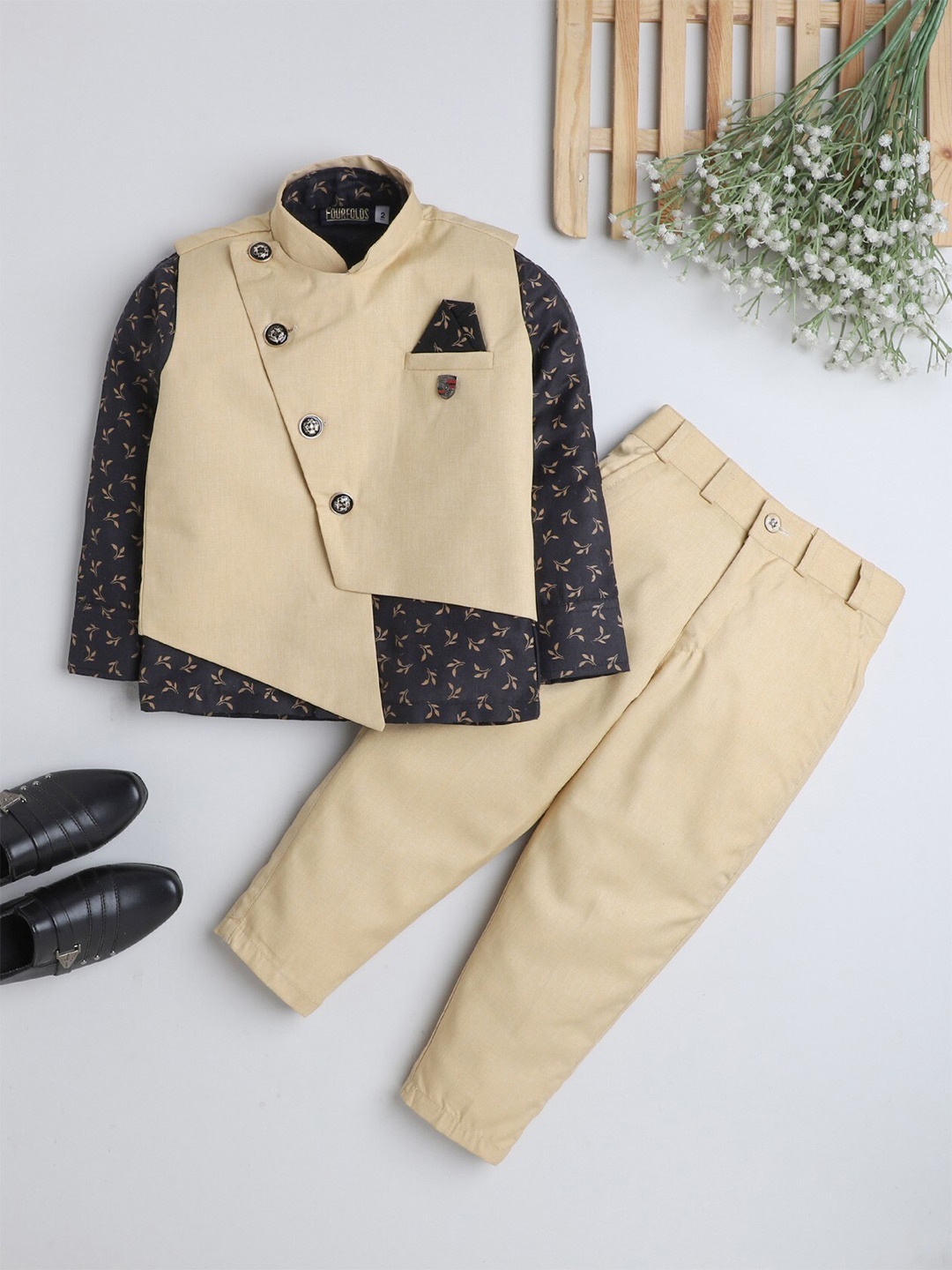 

BAESD Boys 3 Piece Suit, Beige