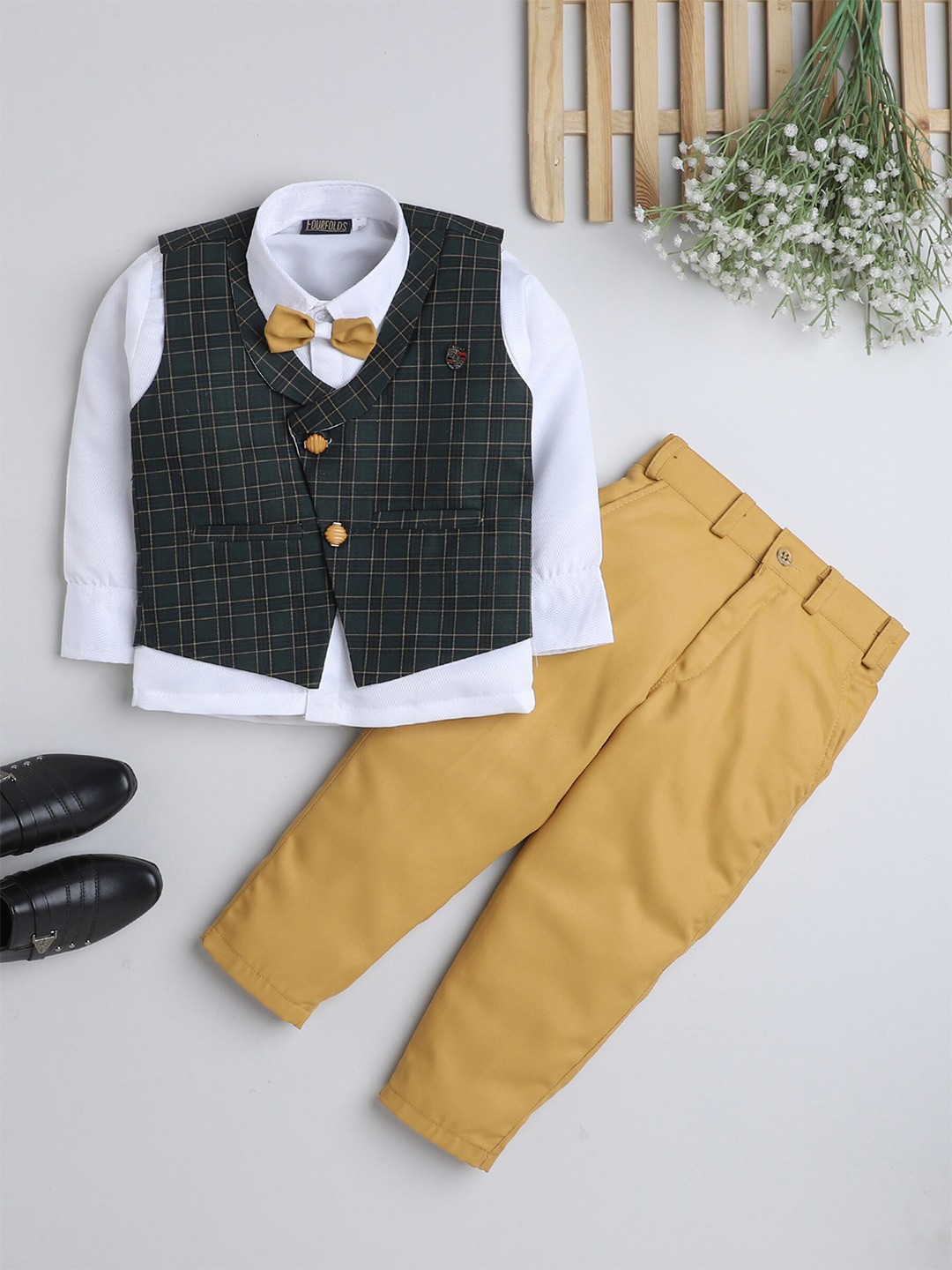 

BAESD Boys 3 Piece Suit, Mustard