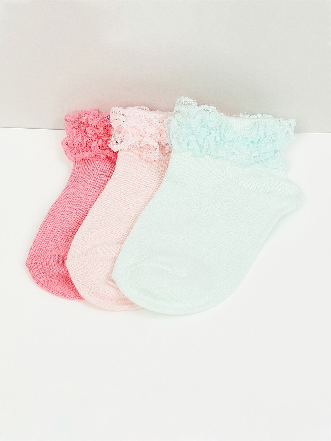 

max Girls Pack Of 3 Ankle-Length Socks, Coral
