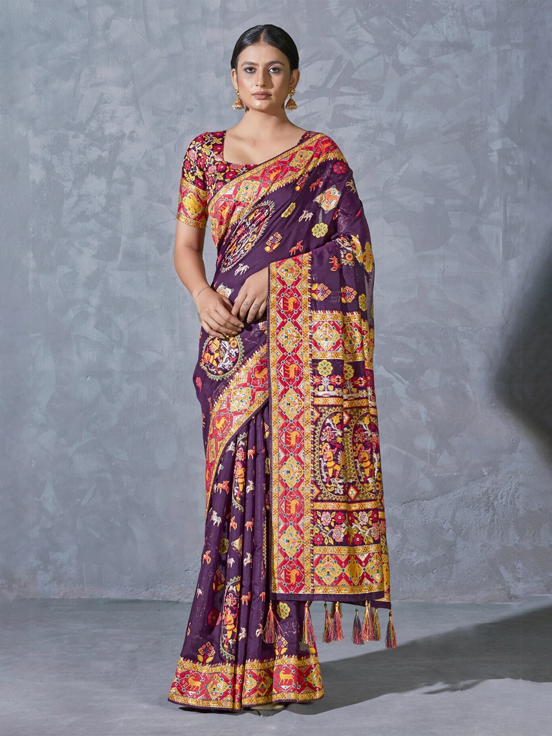 

MONJOLIKA FASHION Ethnic Motif Printed Silk Cotton Banarasi Saree, Purple