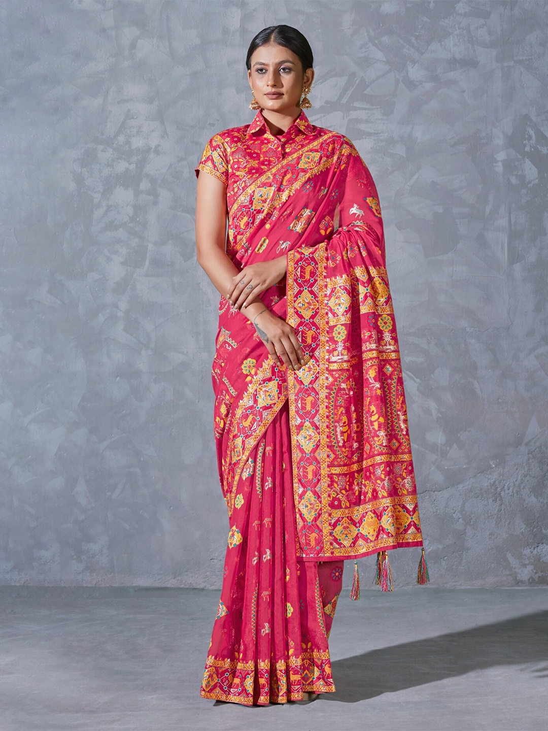 

MONJOLIKA FASHION Ethnic Motif Printed Silk Cotton Banarasi Saree, Pink