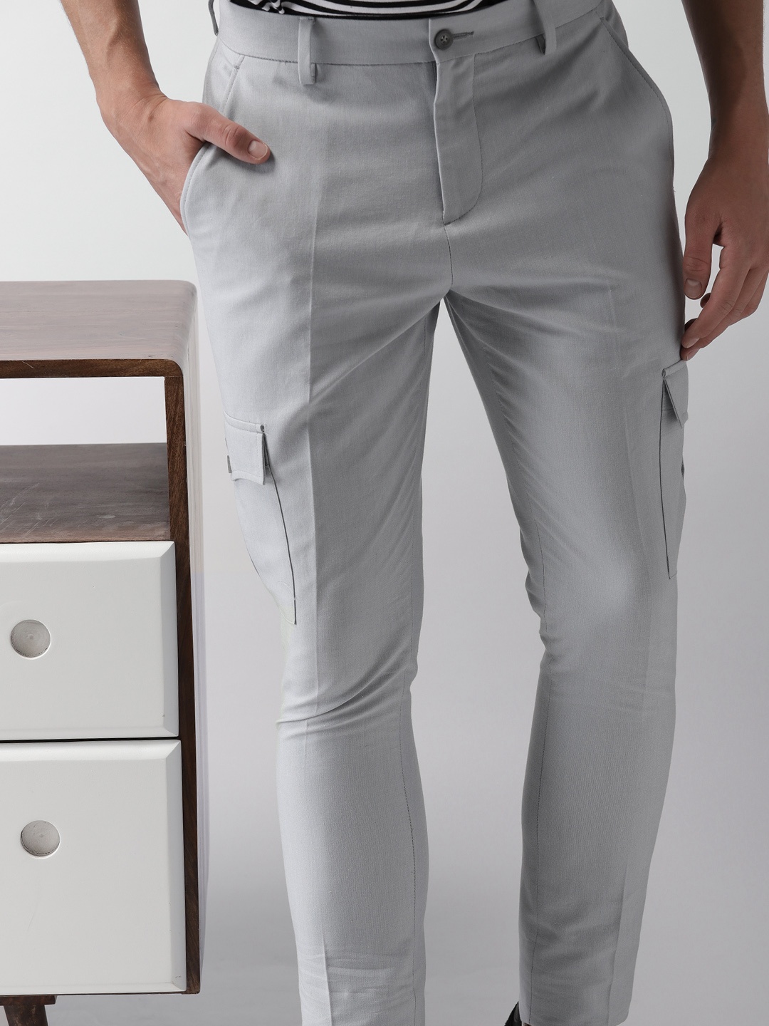 

INVICTUS Men Grey Regular Fit Solid Regular Trousers