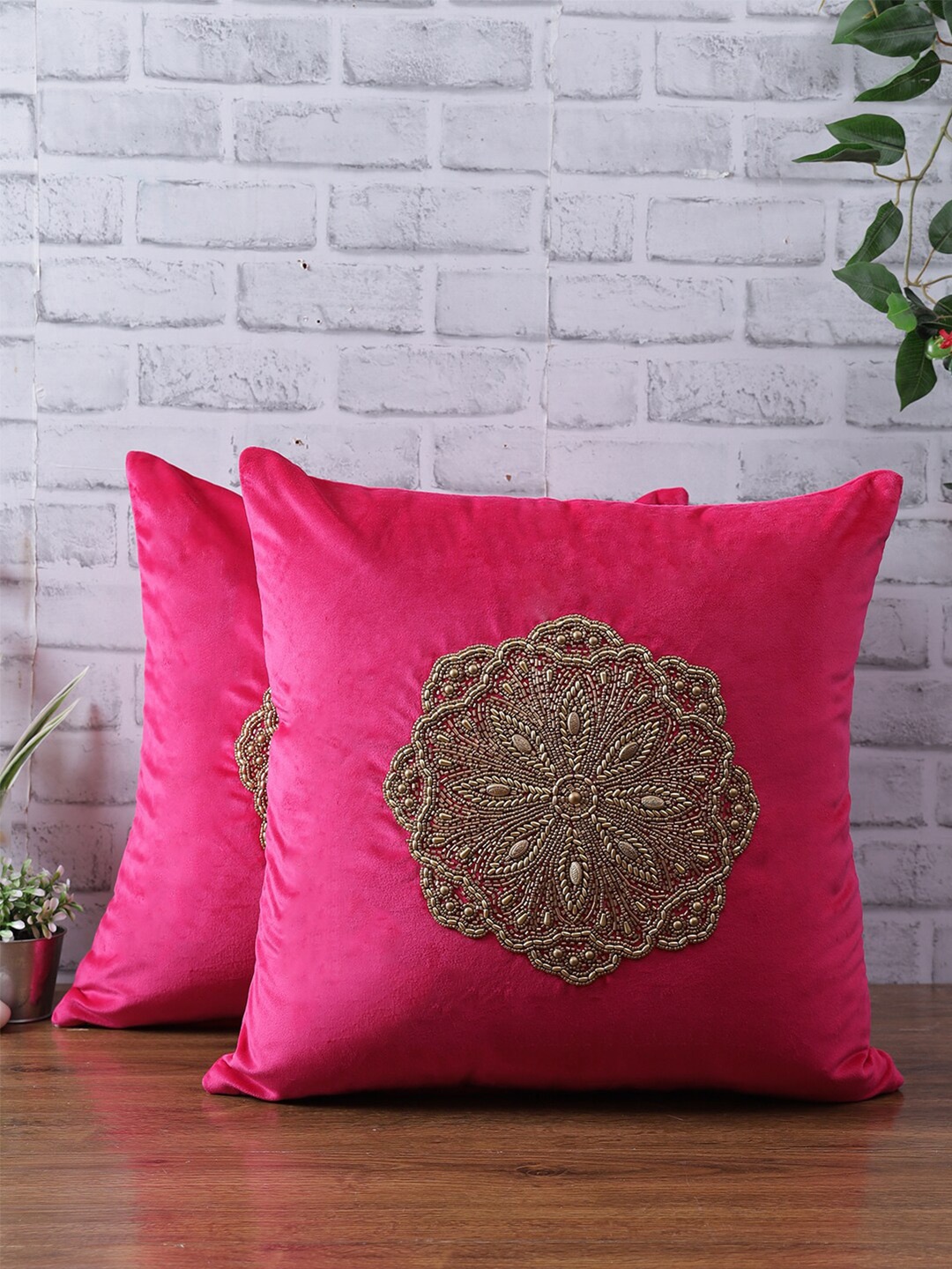 eyda Fuchsia & Gold-Toned 2 Pieces Embellished Velvet Square Cushion Covers