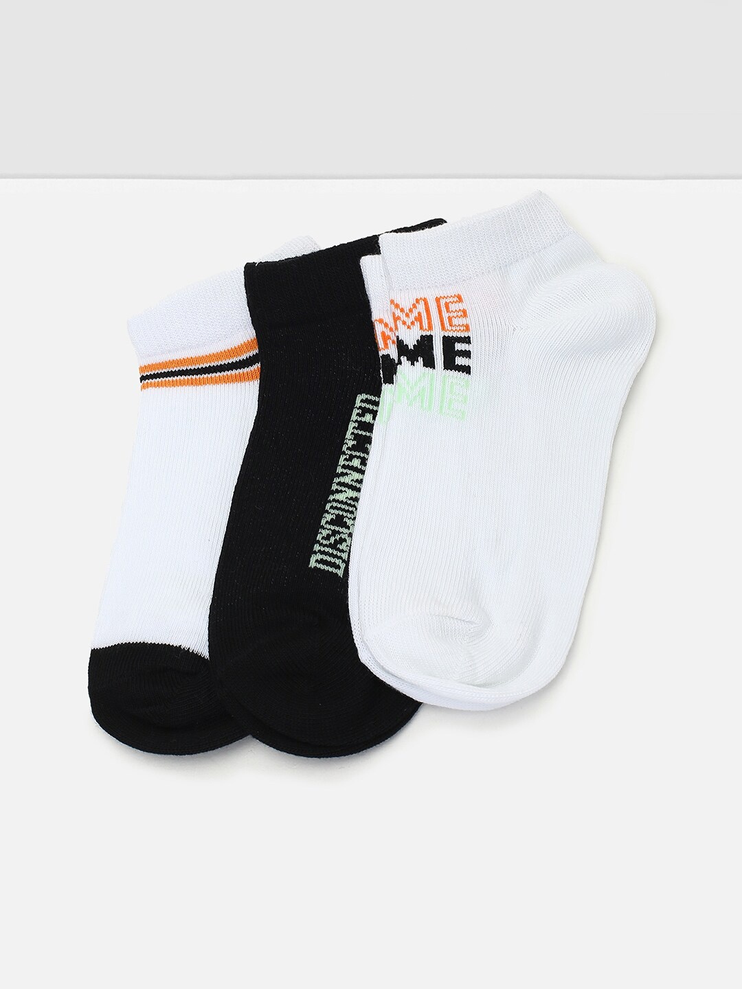 

max Boys Pack Of 3 Patterned Ankle-Length Socks, White