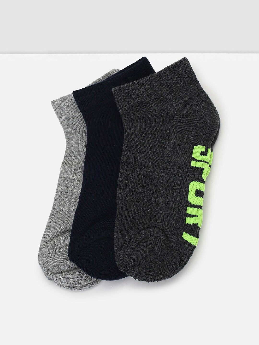 max Boys Pack Of 3 patterned Ankle-Length Socks, Grey