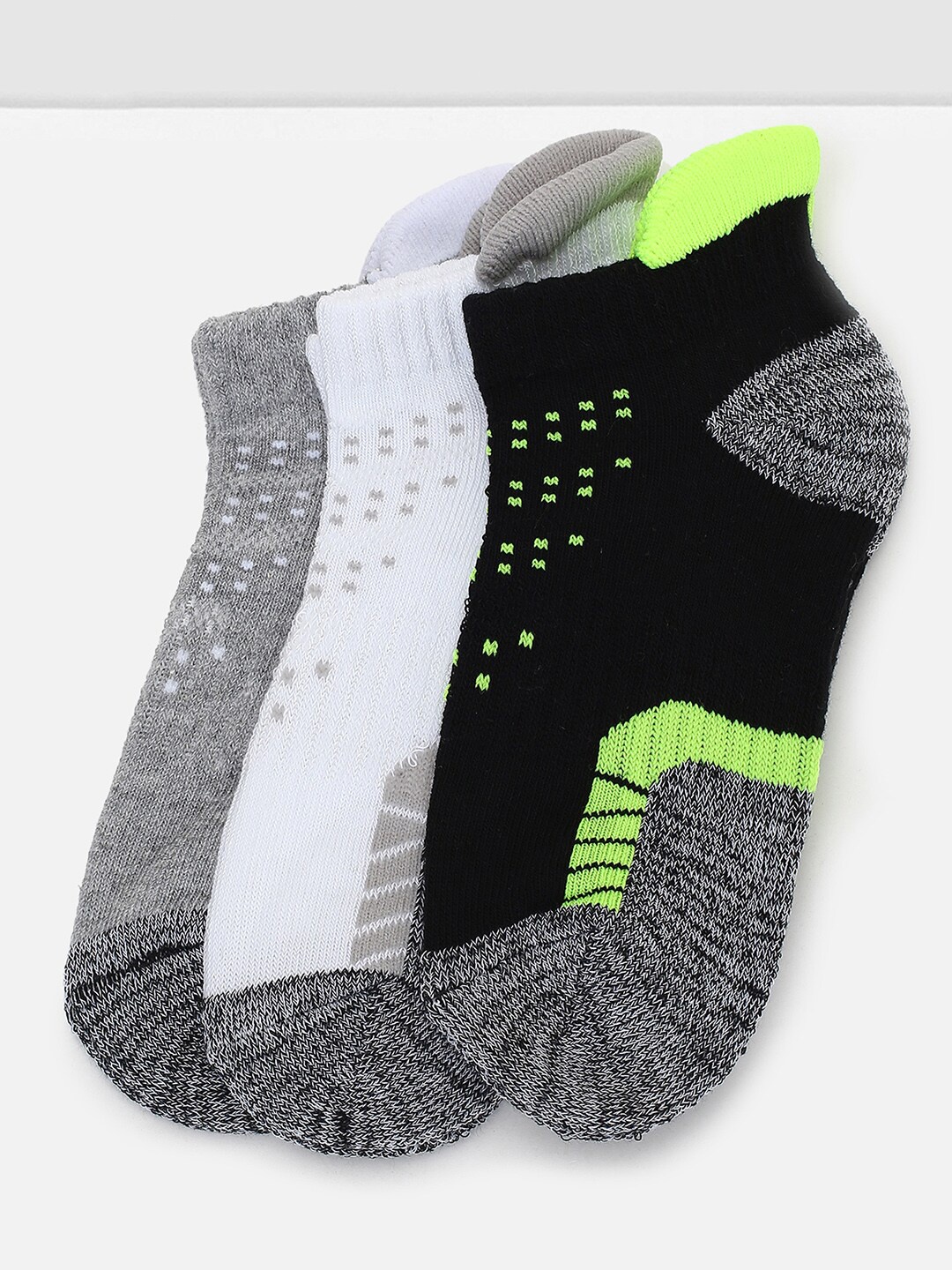 

max Boys Pack Of 3 Patterned Ankle-Length Socks, Grey