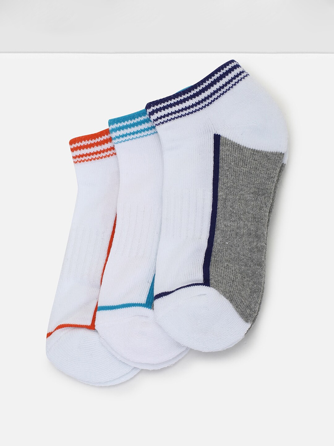 

max Boys Pack Of 3 Patterned Ankle-Length Socks, White