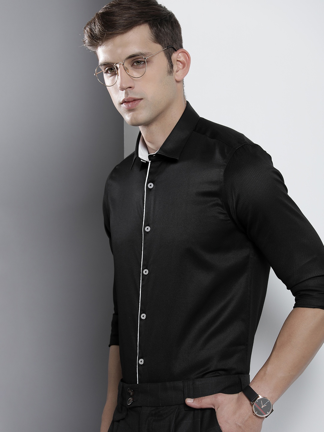 

The Indian Garage Co. X Luxe Men Slim Fit Opaque Cotton Formal Shirt, Black