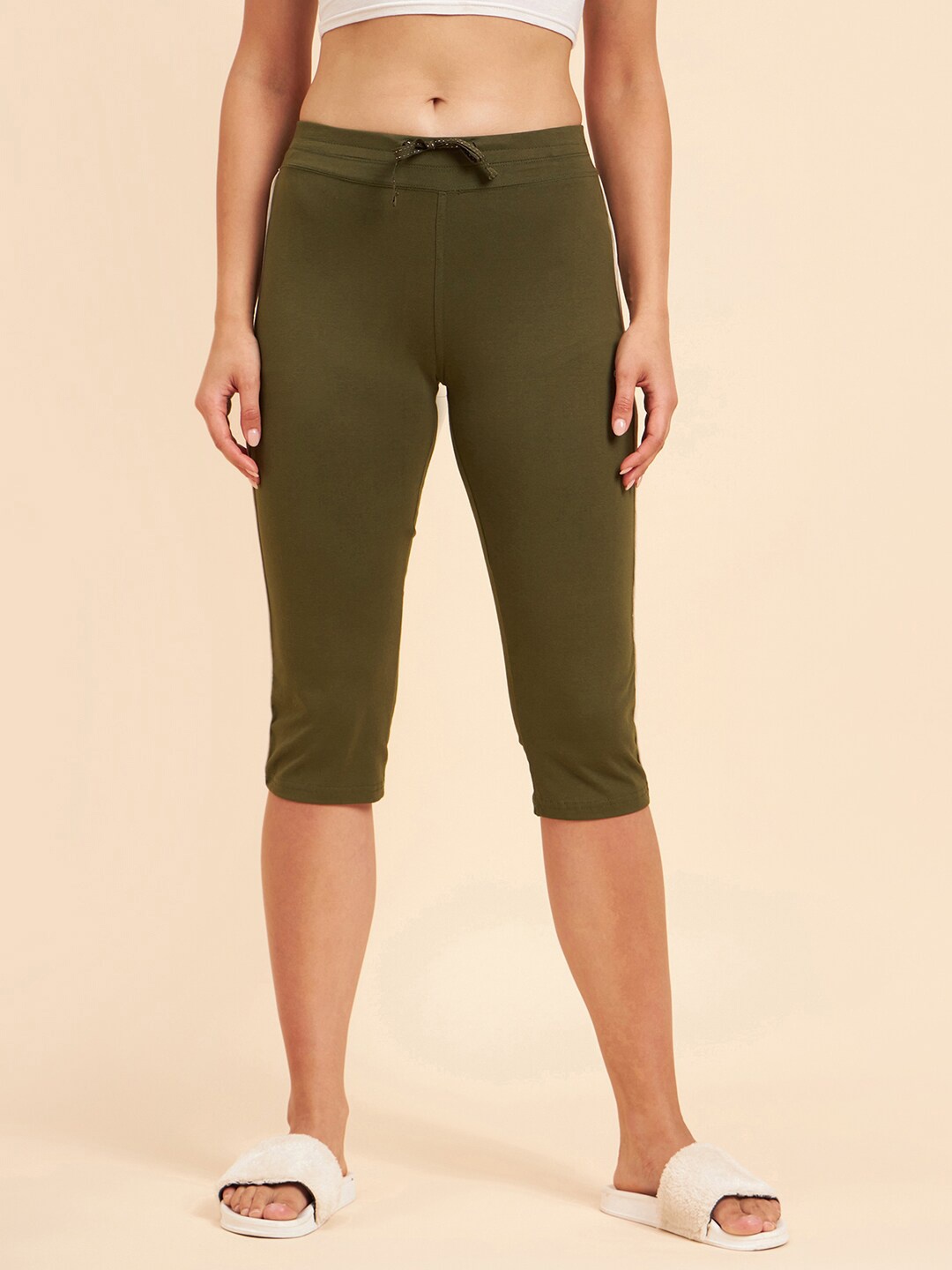 

Sweet Dreams Women Olive Green Mid Rise Cotton Capris