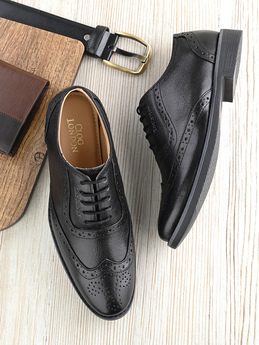 

CLOG LONDON Men Textured Leather Formal Brogues, Black