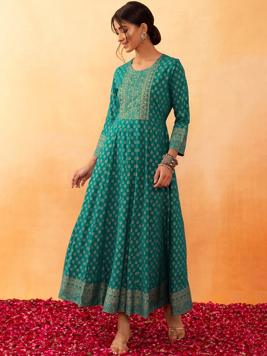 

Rang by Indya Floral Printed Mirror Work Anarkali Kurta, Green