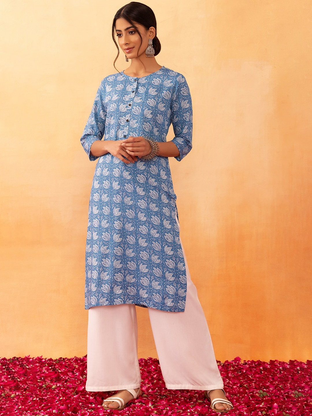 

Rang by Indya Floral Printed Kurta, Blue