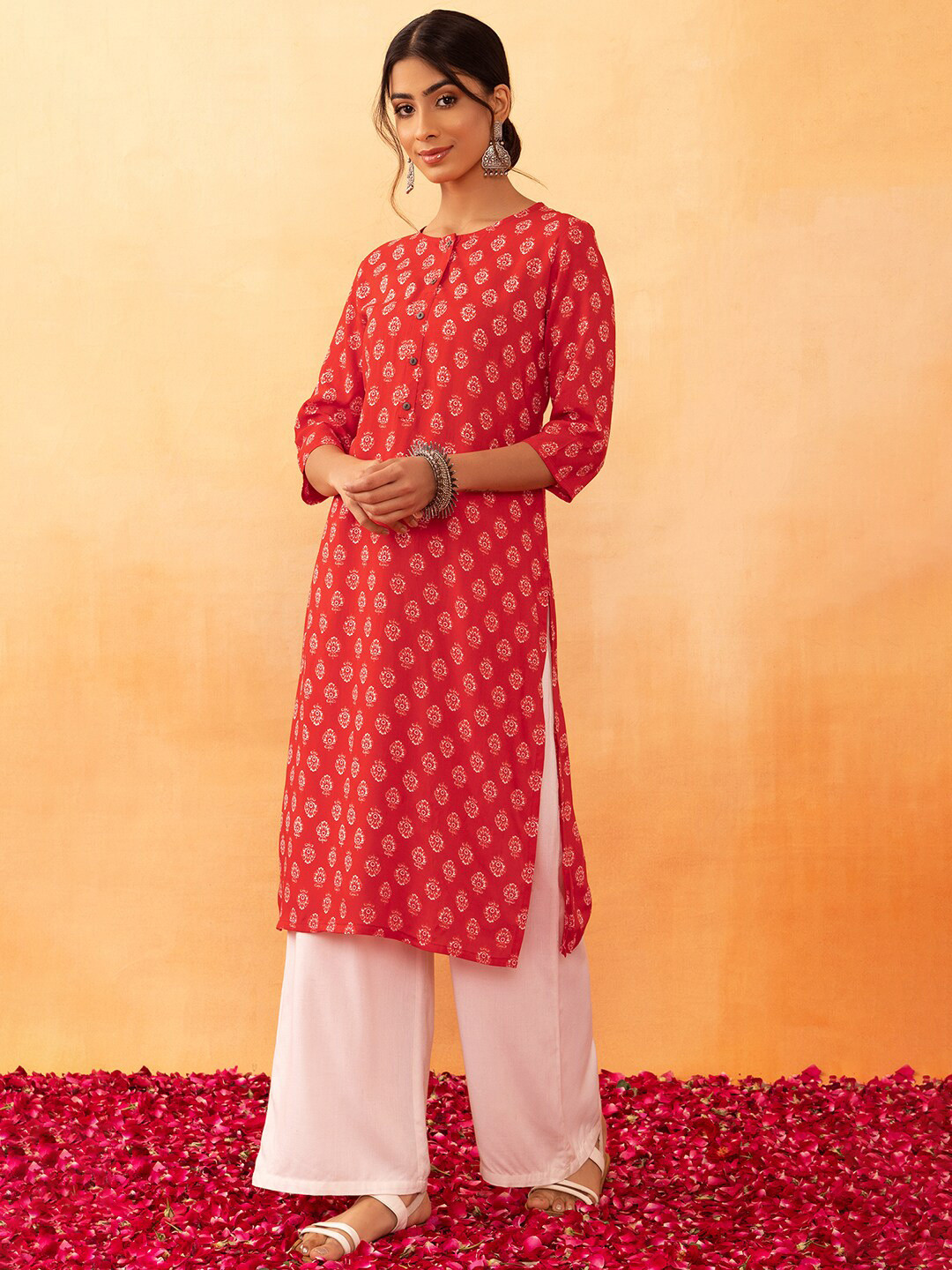 

Rang by Indya Floral Printed Straight Kurta, Orange