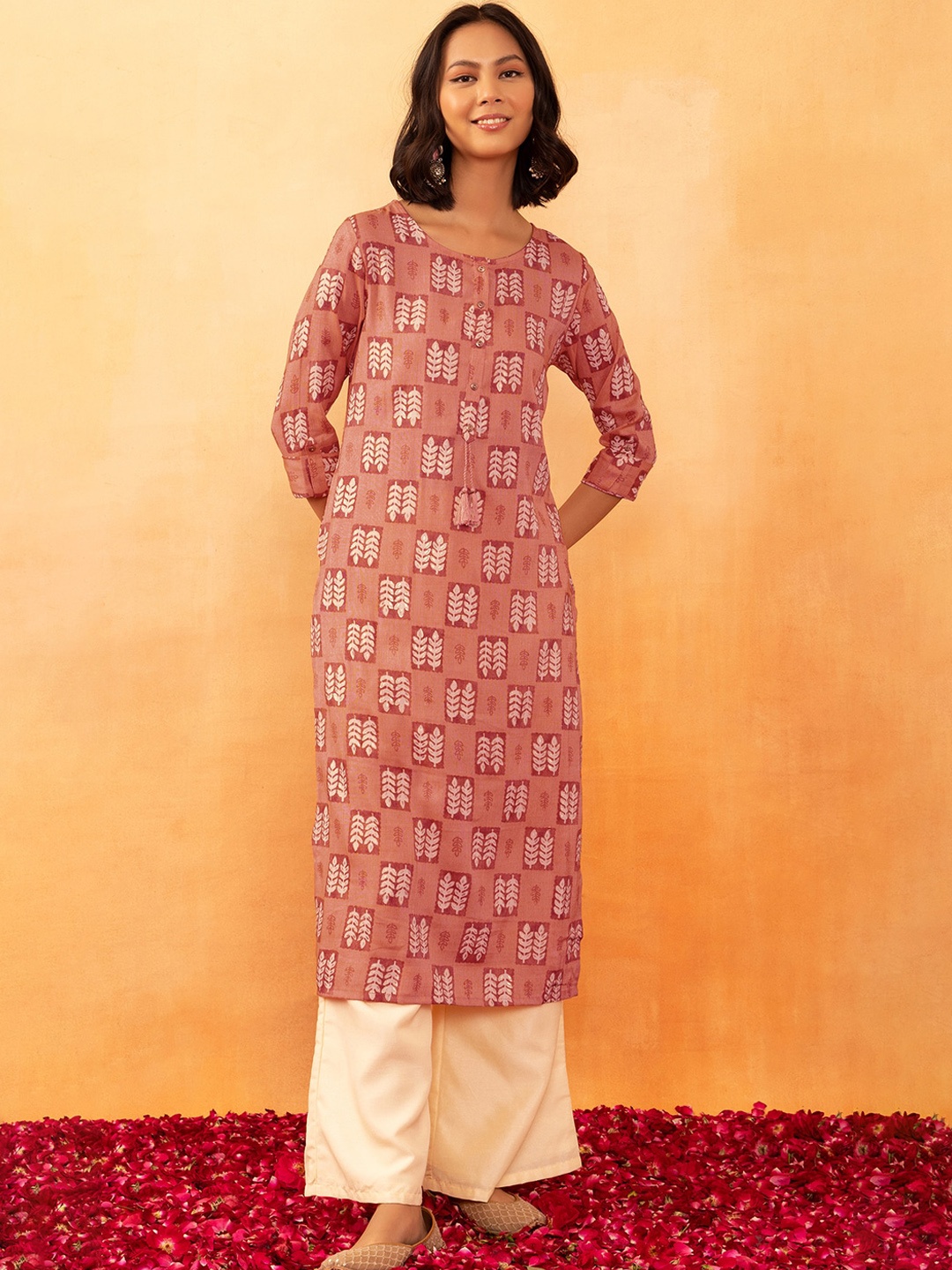 

Rang by Indya Floral Printed Straight Kurta, Orange