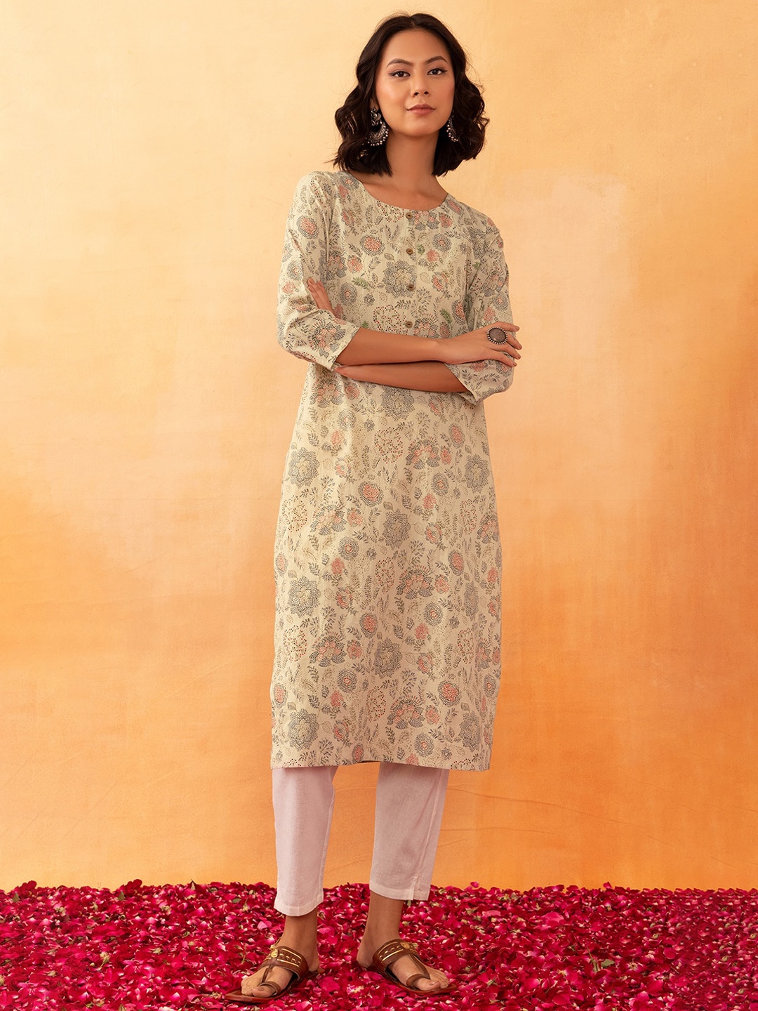 

Rang by Indya Floral Printed Pure Cotton Kurta, Beige