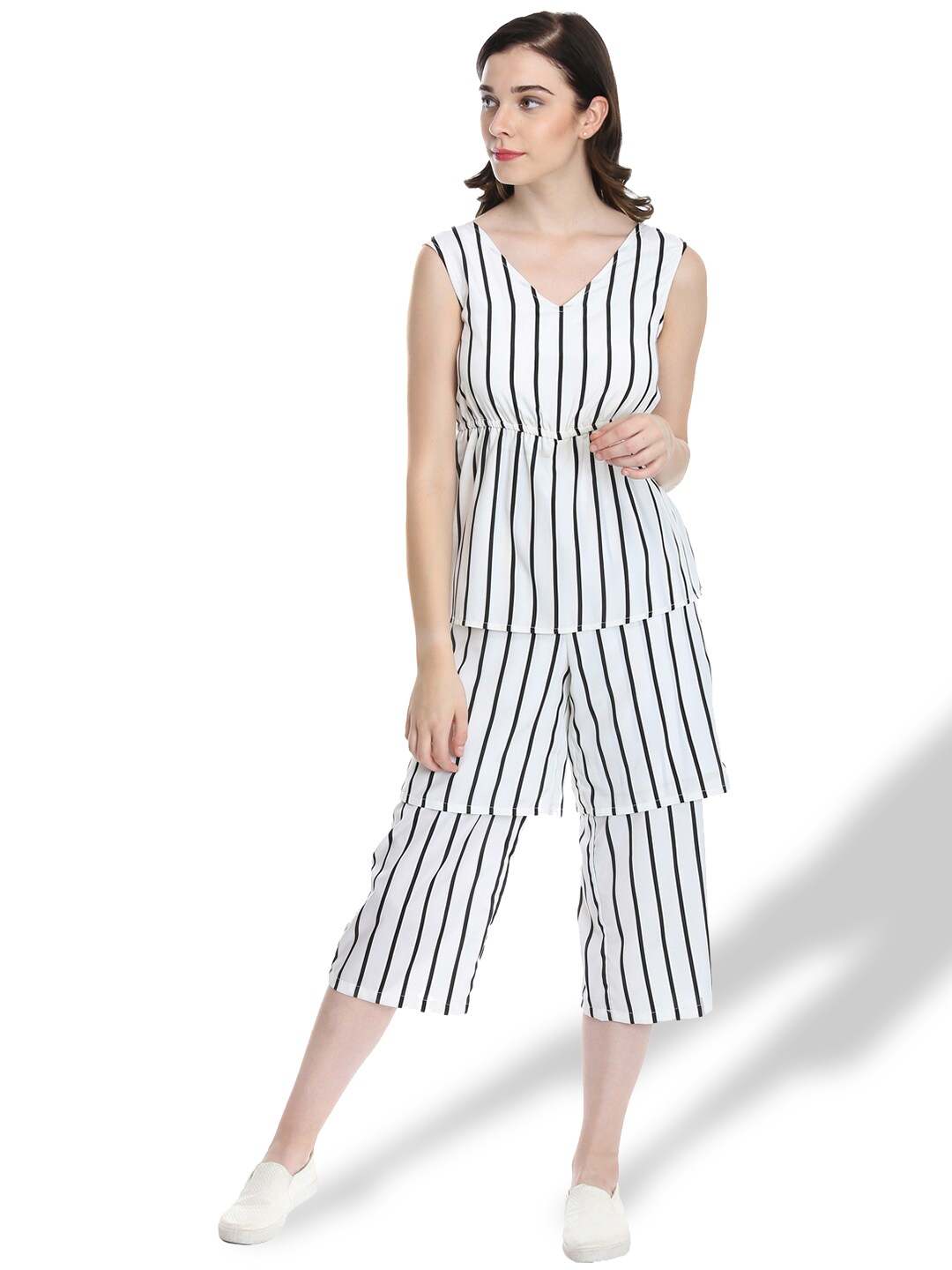 

DODO & MOA White & Black Striped Sleeveless Layered Capri Jumpsuit