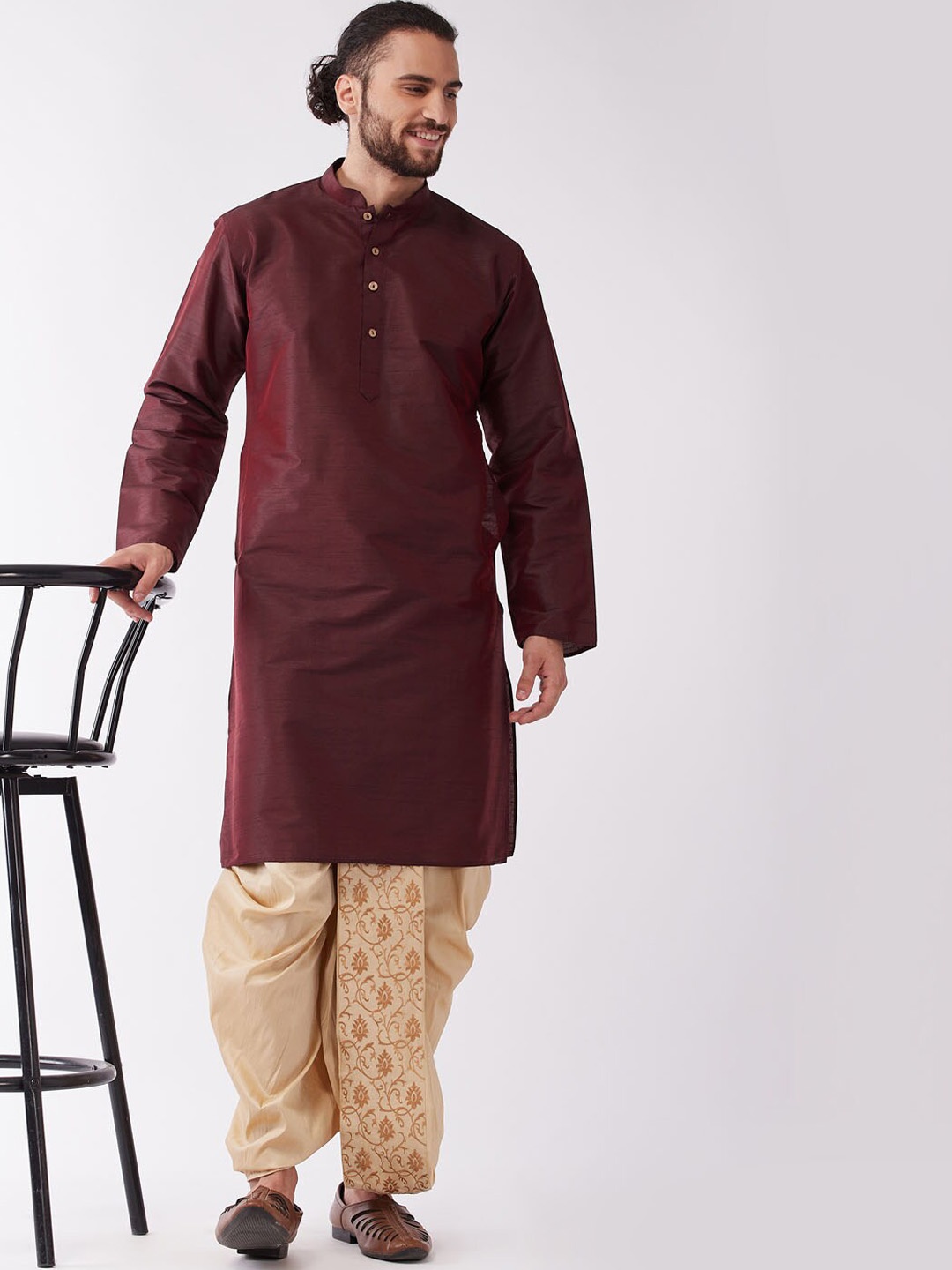 

VASTRAMAY Mandarin Collar Regular Straight Kurta With Dhoti Pants, Burgundy