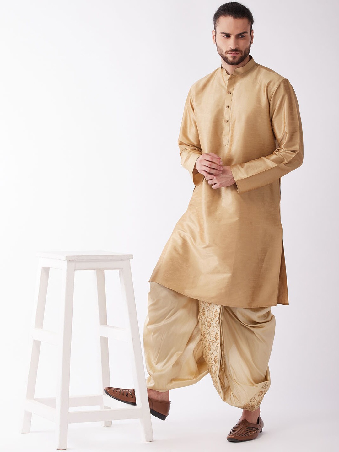 

VASTRAMAY Mandarin Collar Regular Straight Kurta With Dhoti Pants, Rose gold