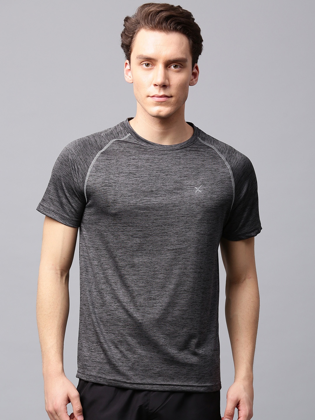 

HRX by Hrithik Roshan Men Charcoal Grey Slim Advanced Rapid Dry Raglan T-shirt