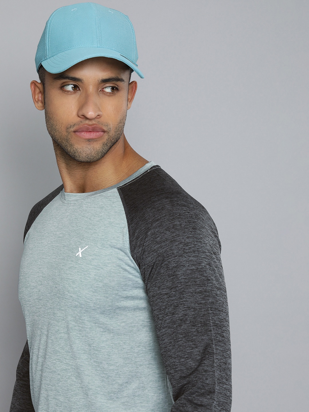 

HRX by Hrithik Roshan Men Grey Melange And Charcoal Slim Advanced Rapid Dry Raglan T-shirt
