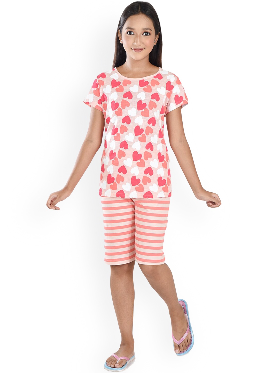 

Clothe Funn Girls Printed Pure Cotton T-Shirt With Capris, Peach