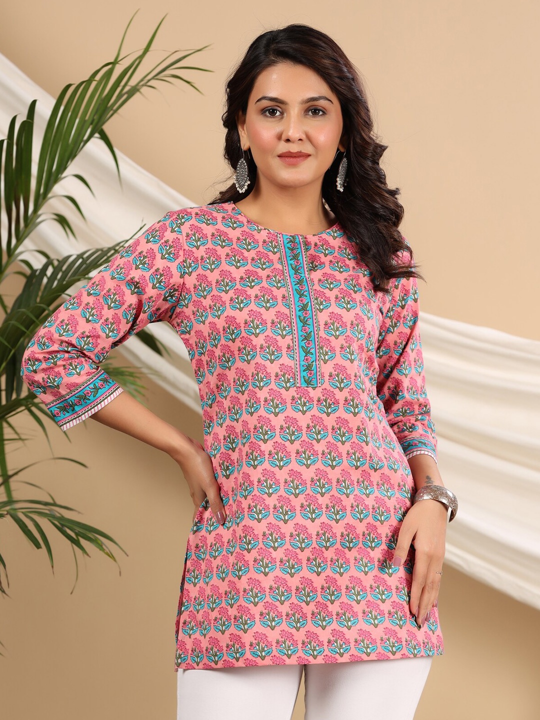 

Rain & Rainbow Ethnic Motifs Printed Pure Cotton Kurti, Pink