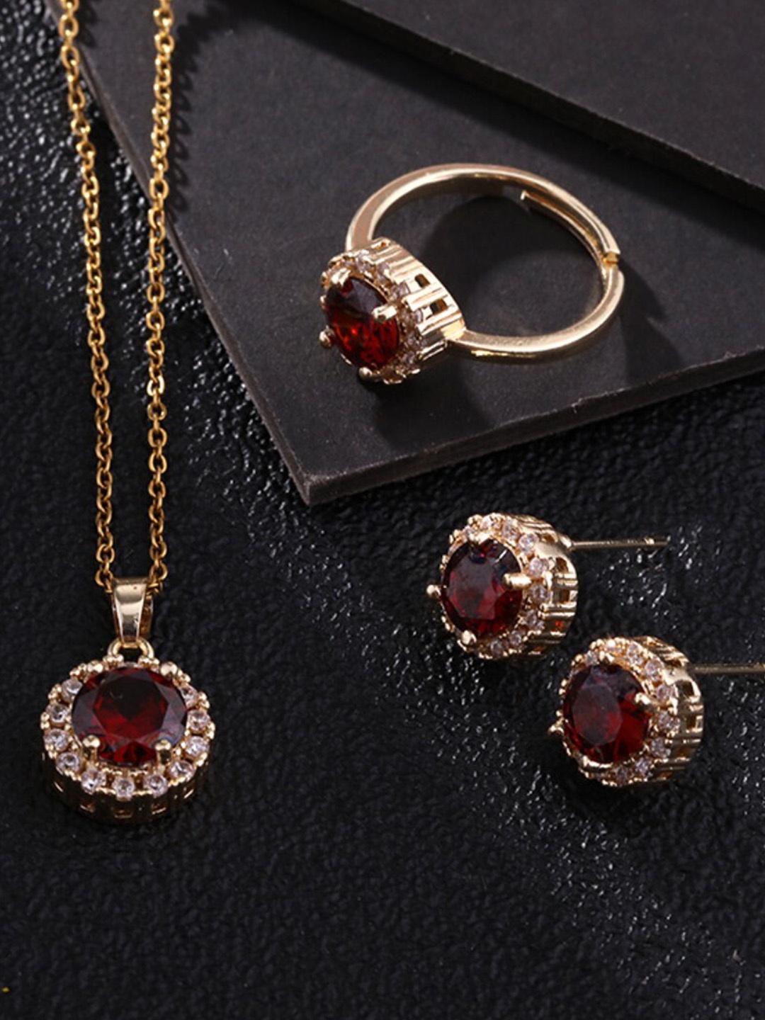 

SALTY Gold-Plated Stone-Studded Jewellery Set