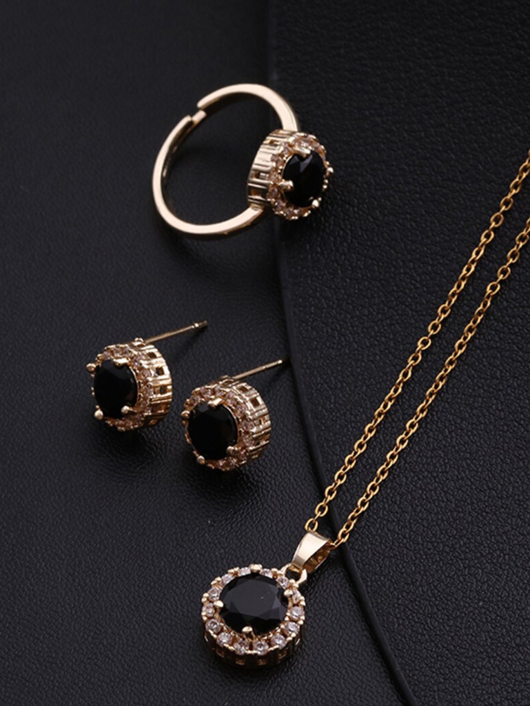 

SALTY Gold-Plated Stone-Studded Jewellery Set