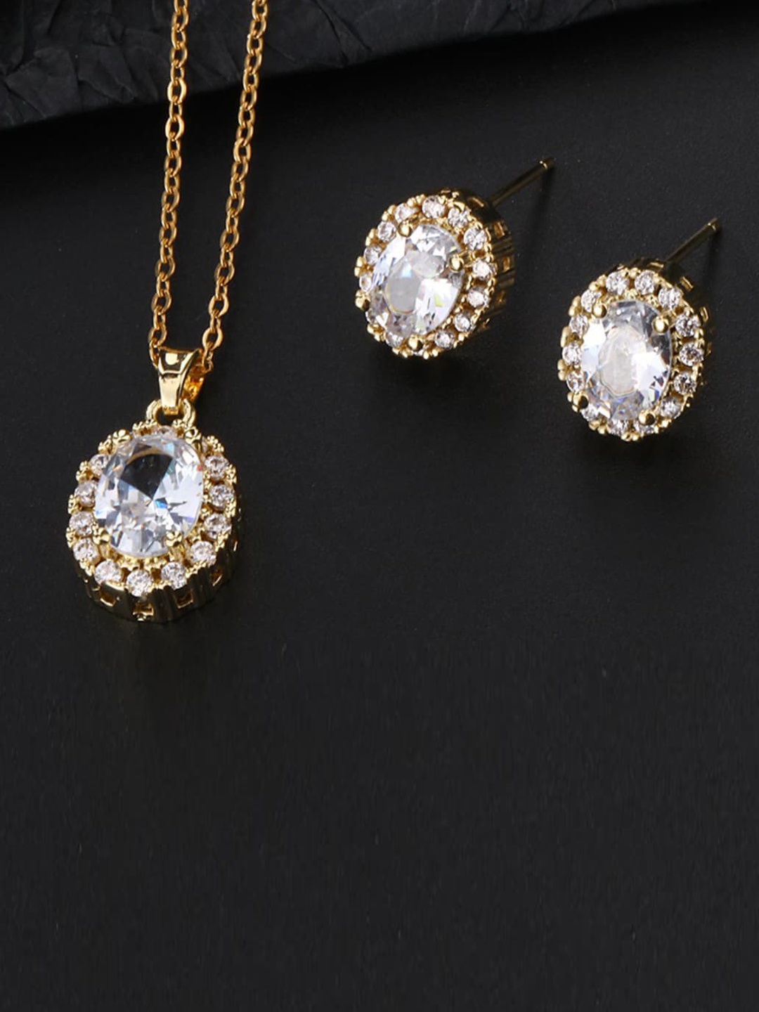 

SALTY Stone-Studded Necklace & Earrings With Finger Rings, Gold