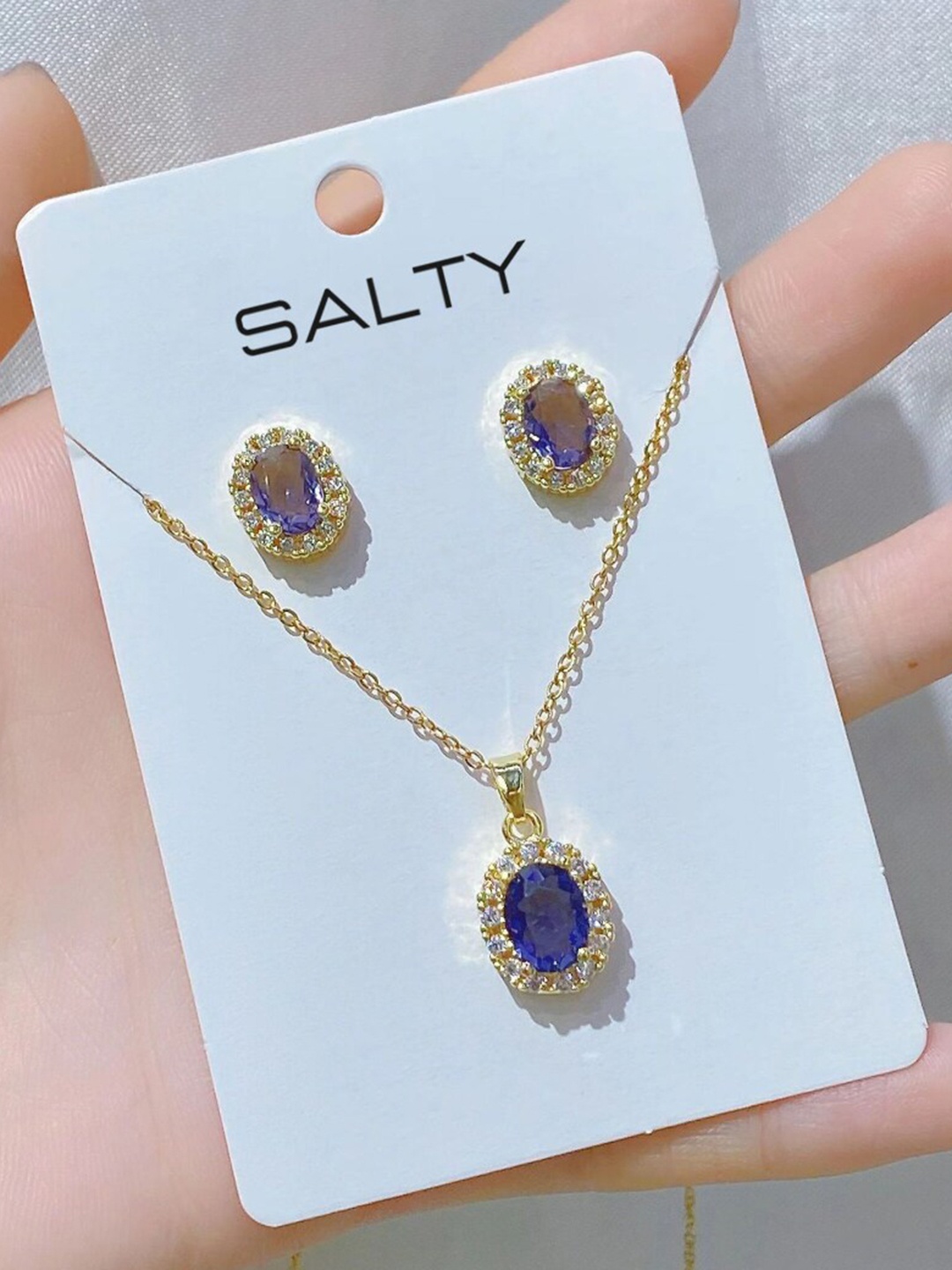 

SALTY Gold-Plated Stone-Studded Jewellery Set