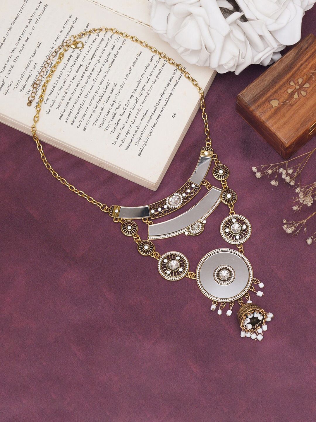 

Mali Fionna Gold-Plated Stone Studded & Beaded Necklace