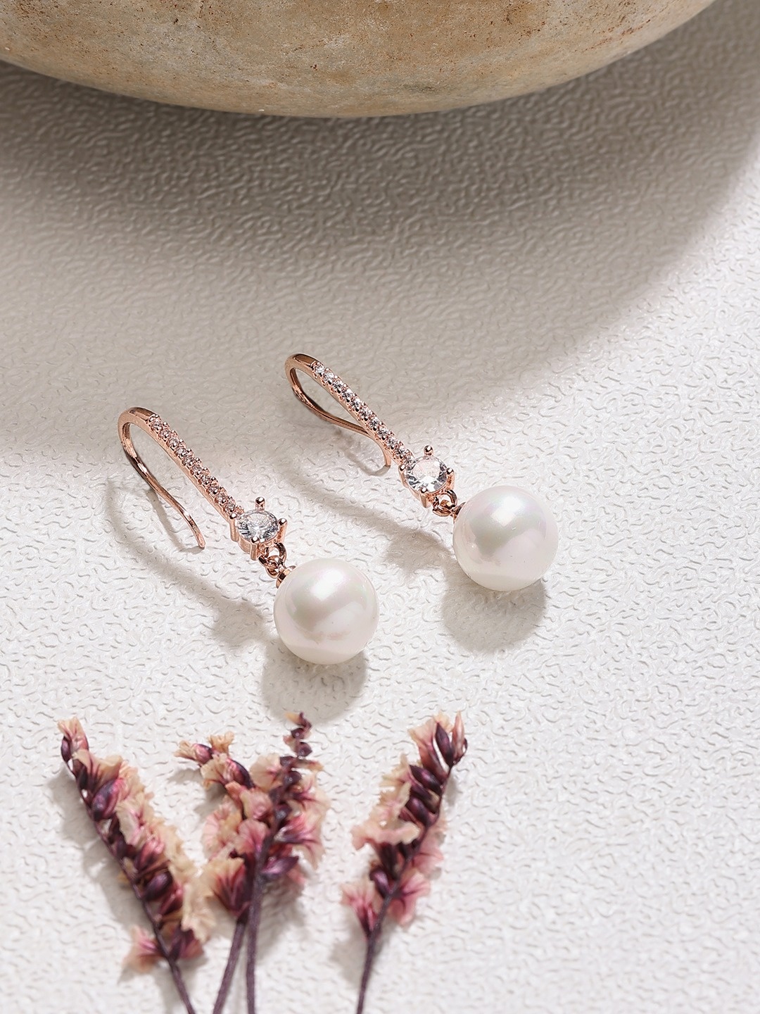 

Zaveri Pearls Rose Gold-Plated Contemporary Studs Earrings