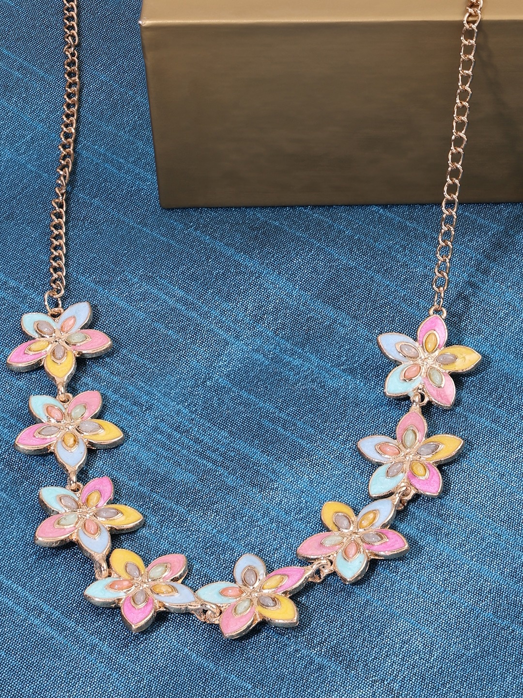 

Zaveri Pearls Gold-Plated Floral Choker Necklace