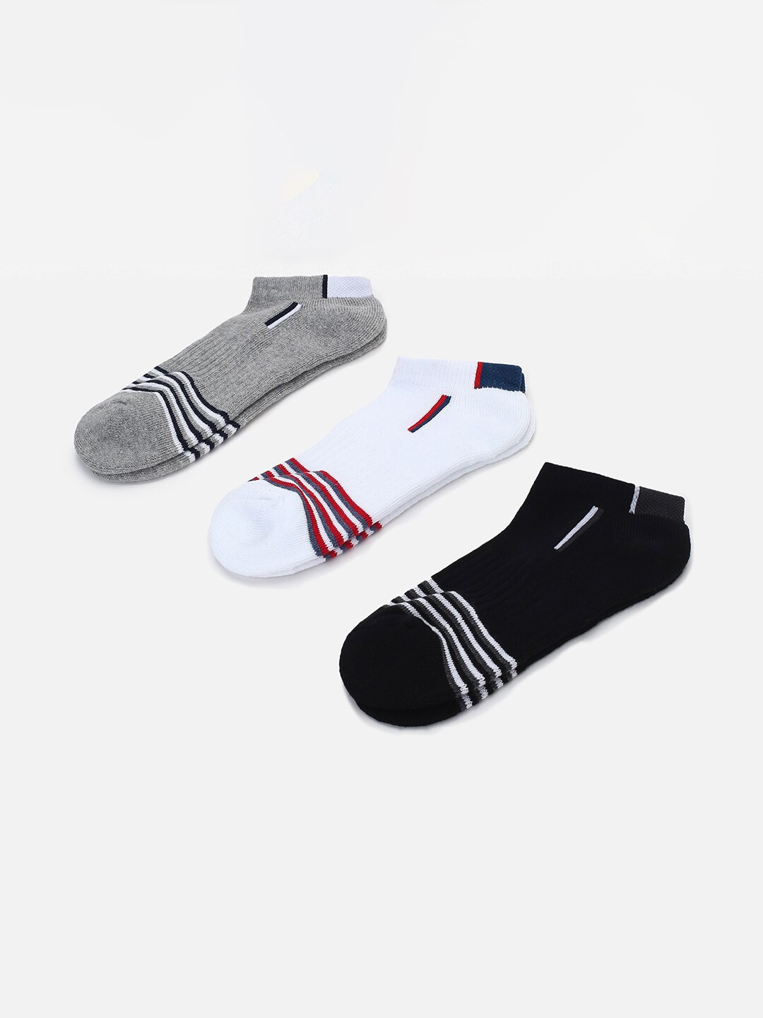 

max Men Pack Of 3 Patterned Ankle Socks, White