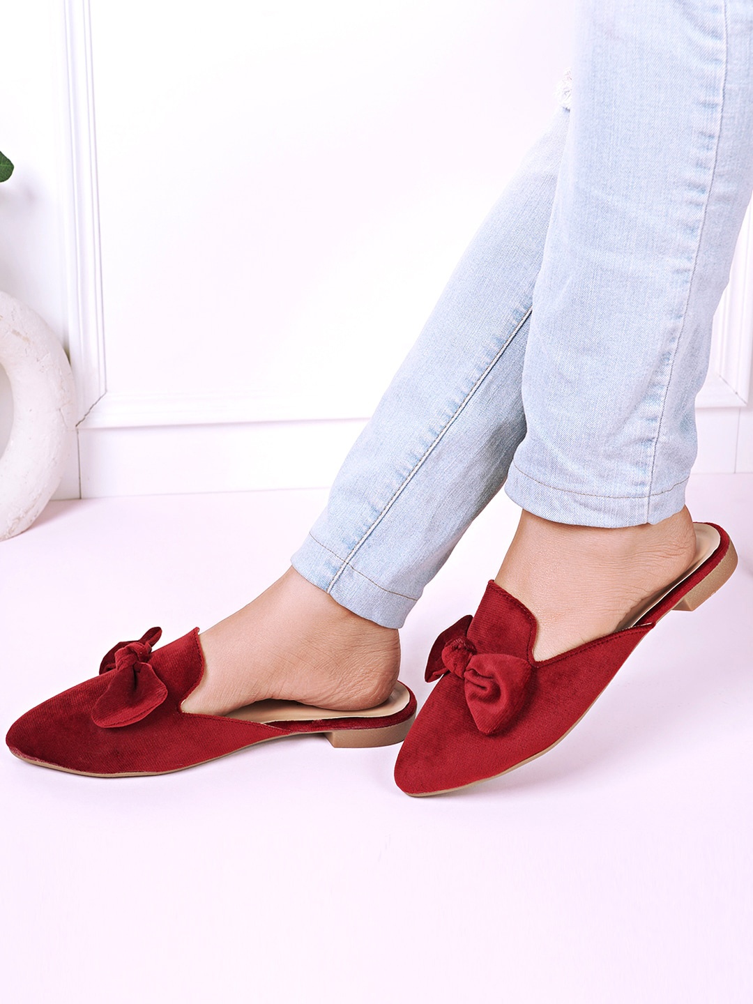 

DressBerry Maroon Bow Embellished Mules