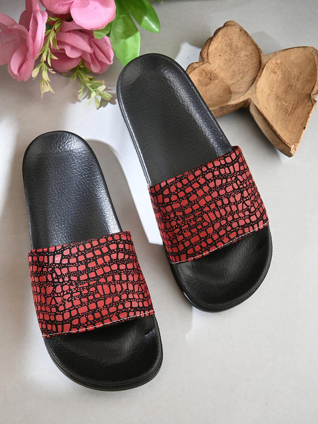 

EXTRIMOS Women Printed Lightweight Sliders, Red