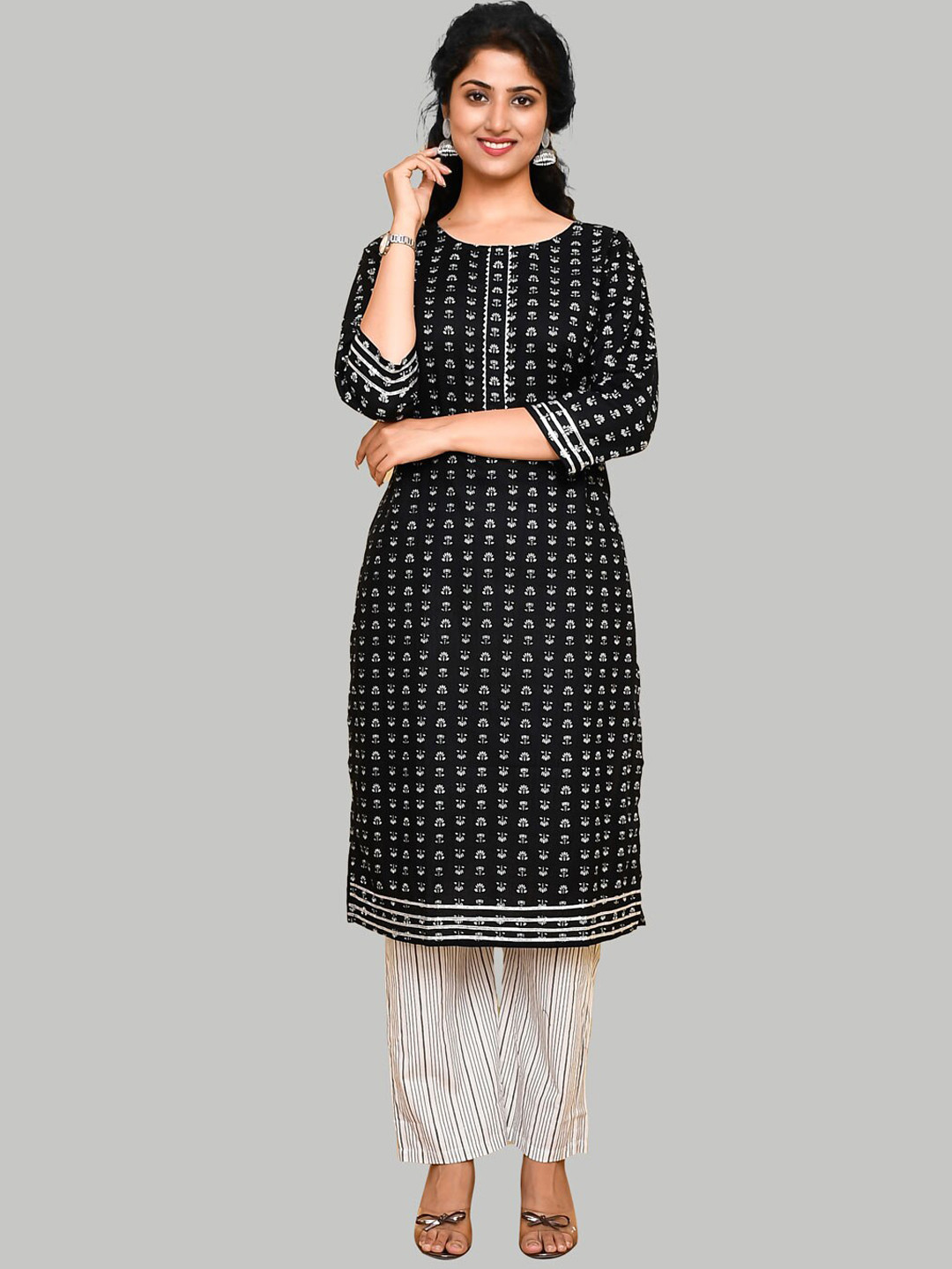 

KALINI Floral Printed Gotta Patti Pure Cotton Kurta with Trousers, Black