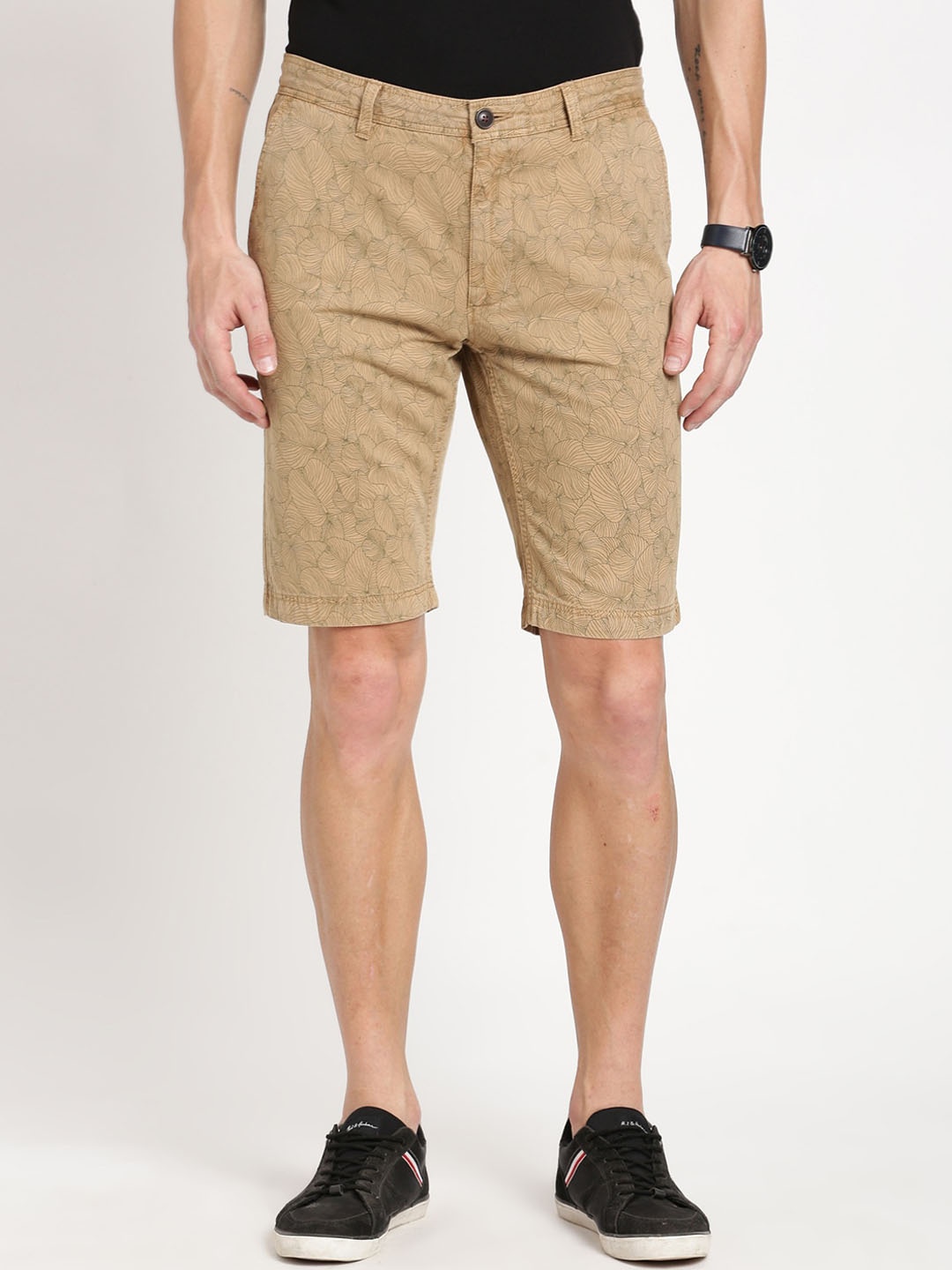 

Indian Terrain Men Printed Mid-Rise Slim Fit Pure Cotton Shorts, Beige