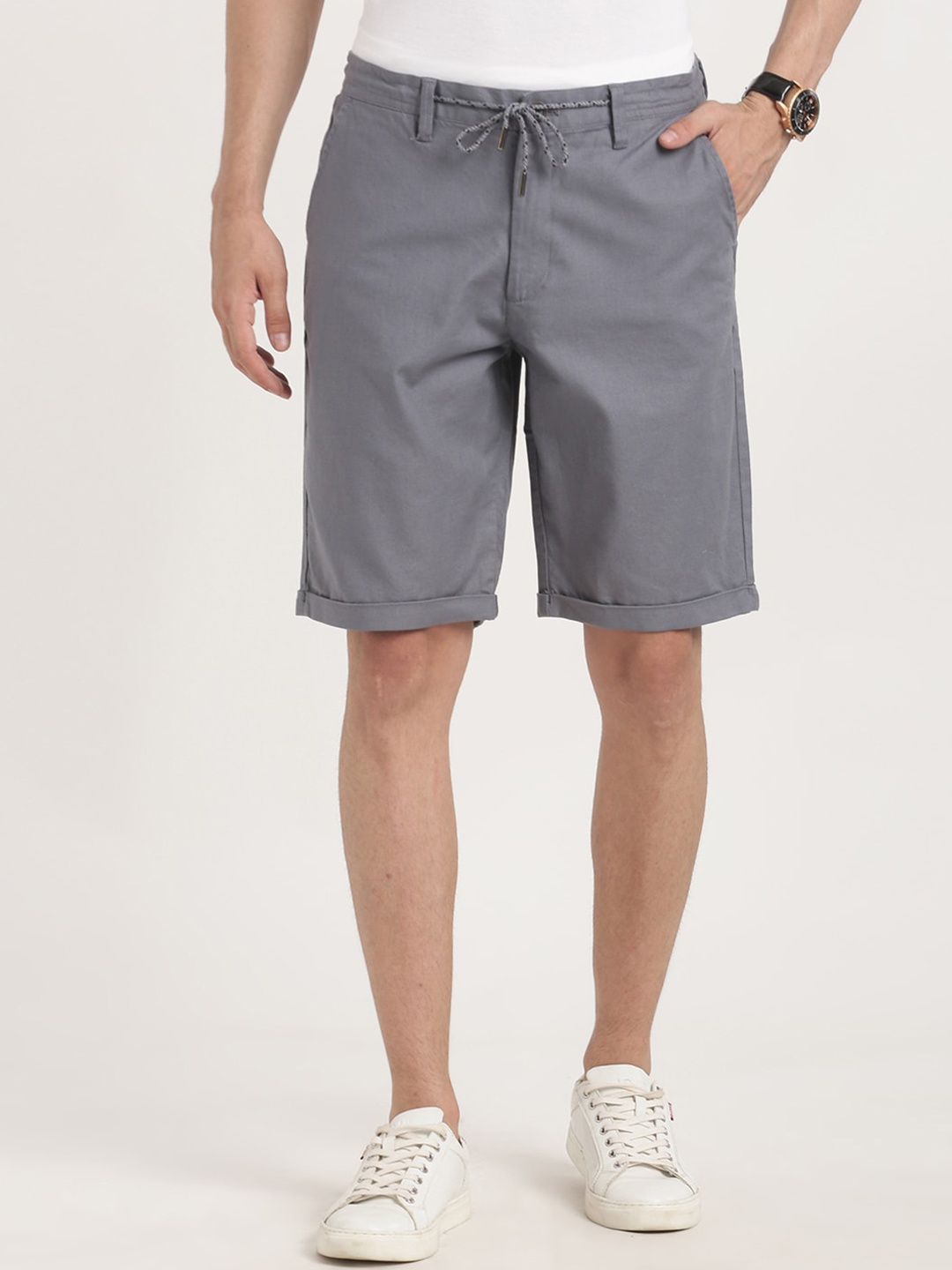 

Indian Terrain Men Slim Fit Pure Cotton Chino Shorts, Grey