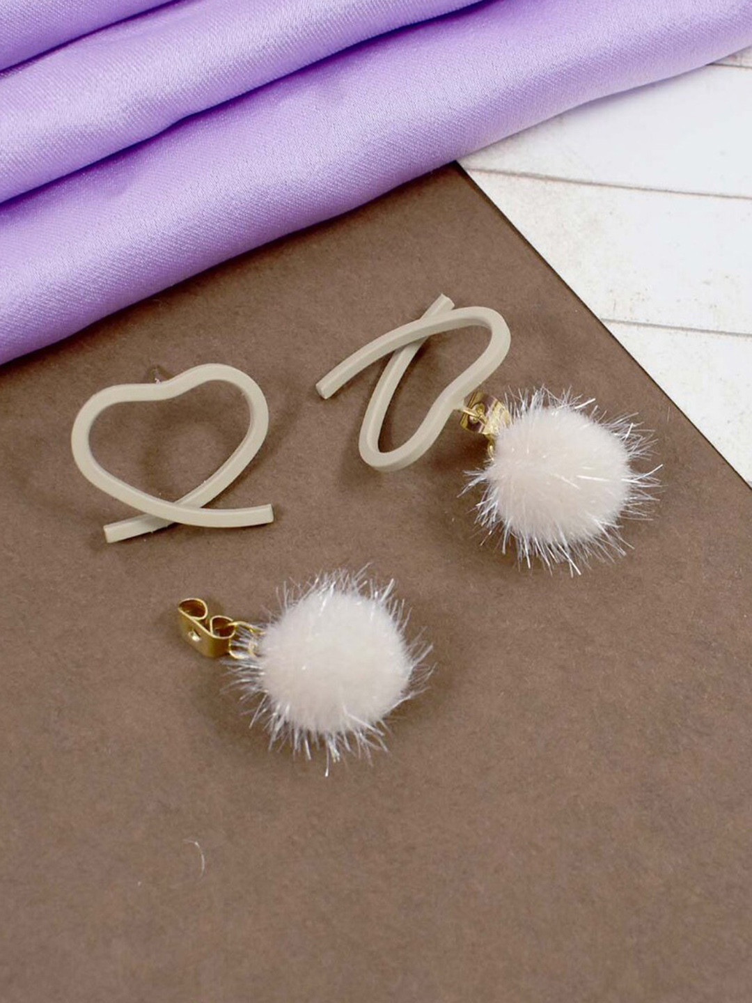

SALTY Contemporary Studs Earrings, White