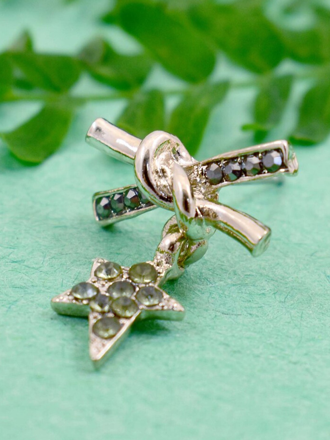 

SALTY Set Of 2 Silver-Plated Star Shaped Studs Earrings