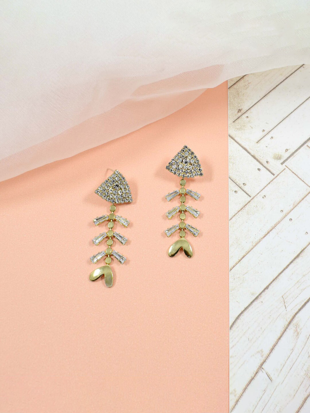

SALTY Gold-Plated Contemporary Stone Studded Drop Earrings